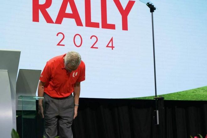 李显龙时代结束,新加坡新总理上台,对华态度曝光,中方回应来了